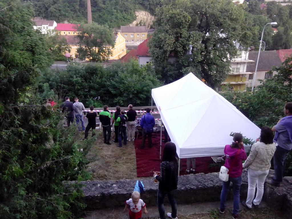 Hotel Zlaty Kohout Mladá Boleslav Esterno foto