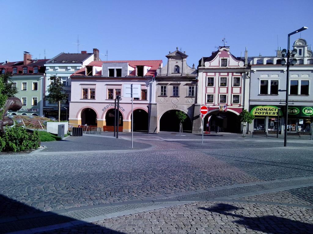 Hotel Zlaty Kohout Mladá Boleslav Esterno foto
